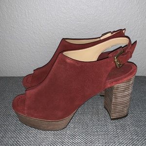 AUTHENTIC*MICHAEL KORS* BURGUNDY WEDGES